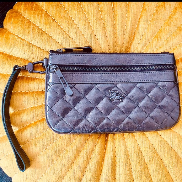 🔥 AUTHENTIC VINTAGE BURBERRY LEATHER WRISTLET 🔥 - Picture 1 of 7